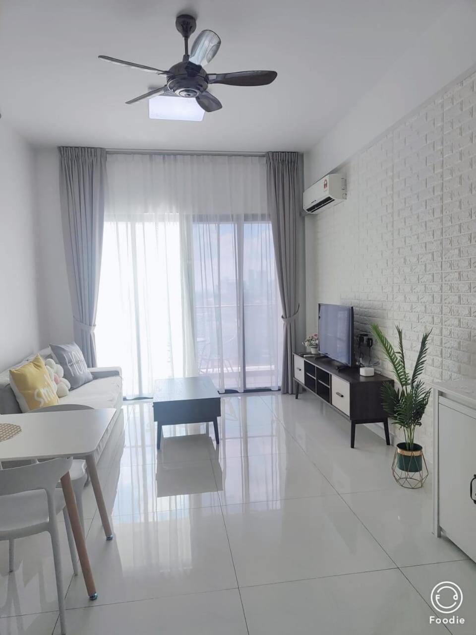 Pangsapuri 15johor, Near Ciq, Danga Bay Free Parking 2br6pax *