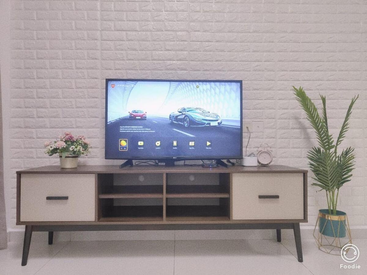 Pangsapuri 15johor, Near Ciq, Danga Bay Free Parking 2br6pax Johor Bahru